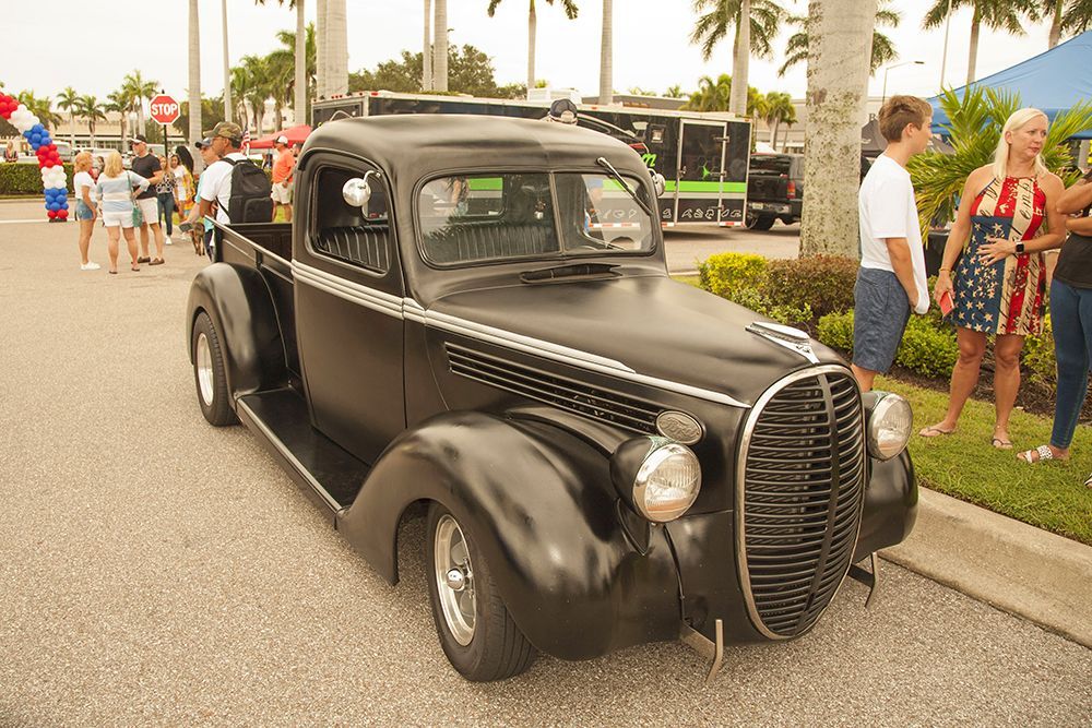 Cars and Coffee 2021